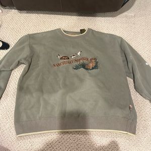 Sweatshirt